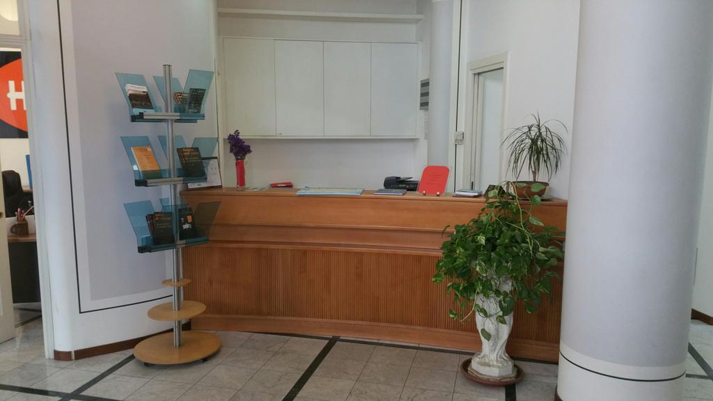 Domus Hotel Alessandria Ngoại thất bức ảnh