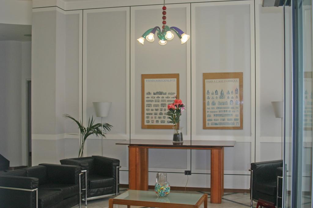 Domus Hotel Alessandria Ngoại thất bức ảnh