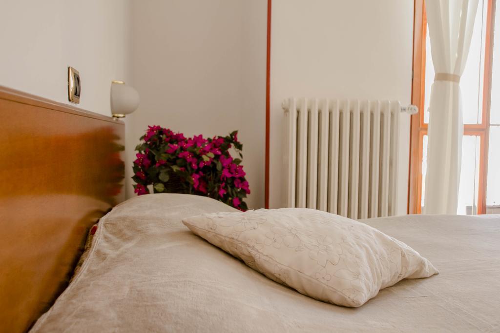 Domus Hotel Alessandria Ngoại thất bức ảnh