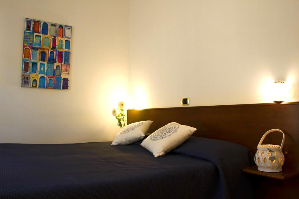 Domus Hotel Alessandria Ngoại thất bức ảnh