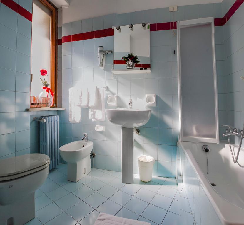 Domus Hotel Alessandria Ngoại thất bức ảnh